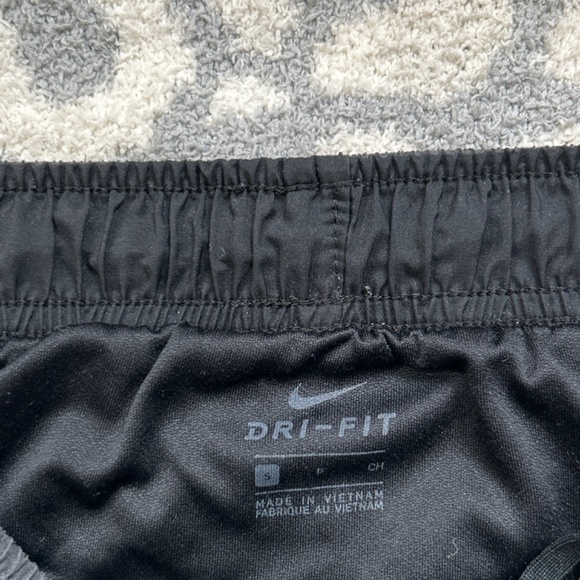 grey Nike running shorts - Picture 2 of 3
